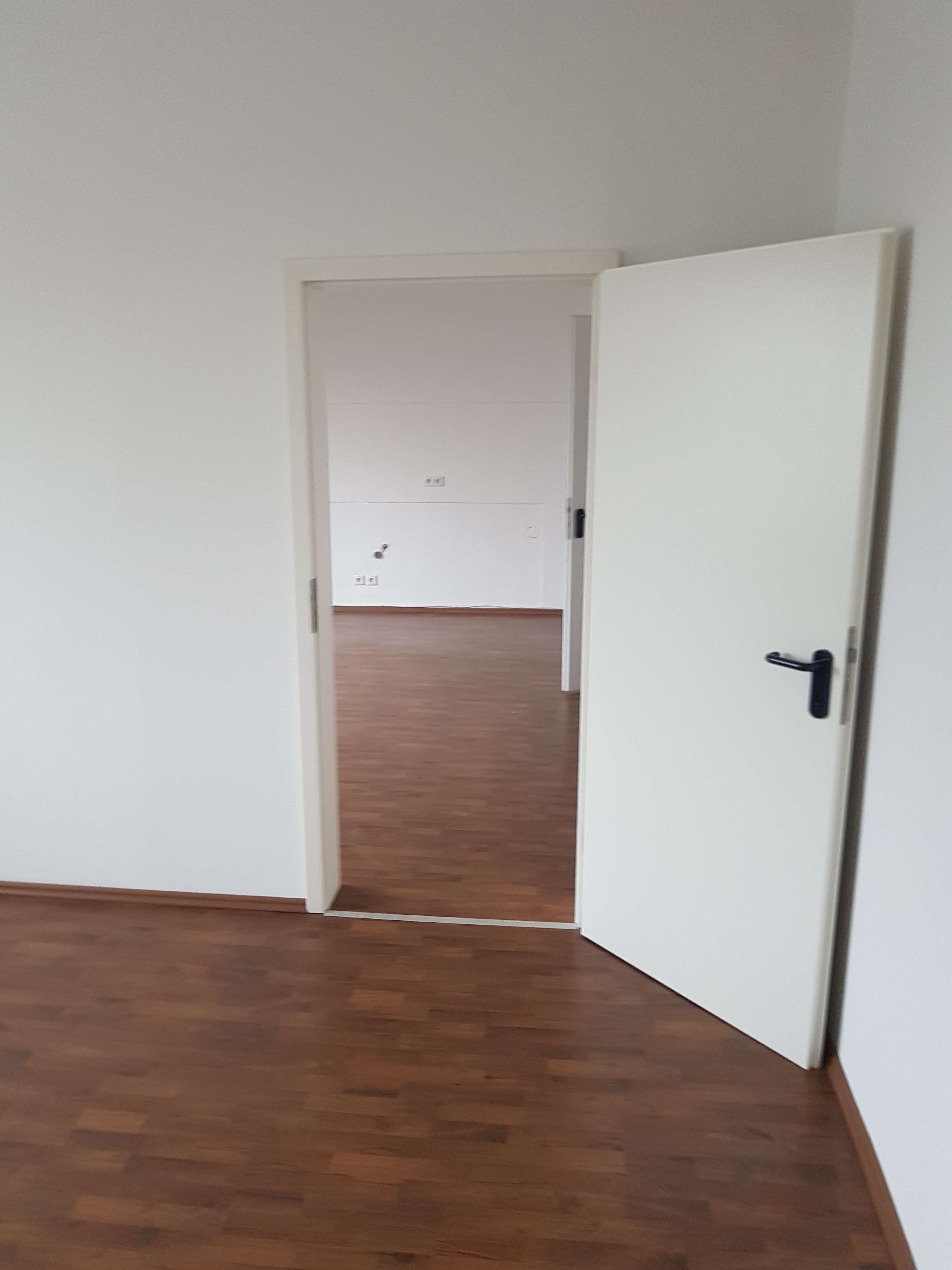 Bochum-Wattenscheid// Helle Büroeinheit zum 01.09.2026 zu vermieten