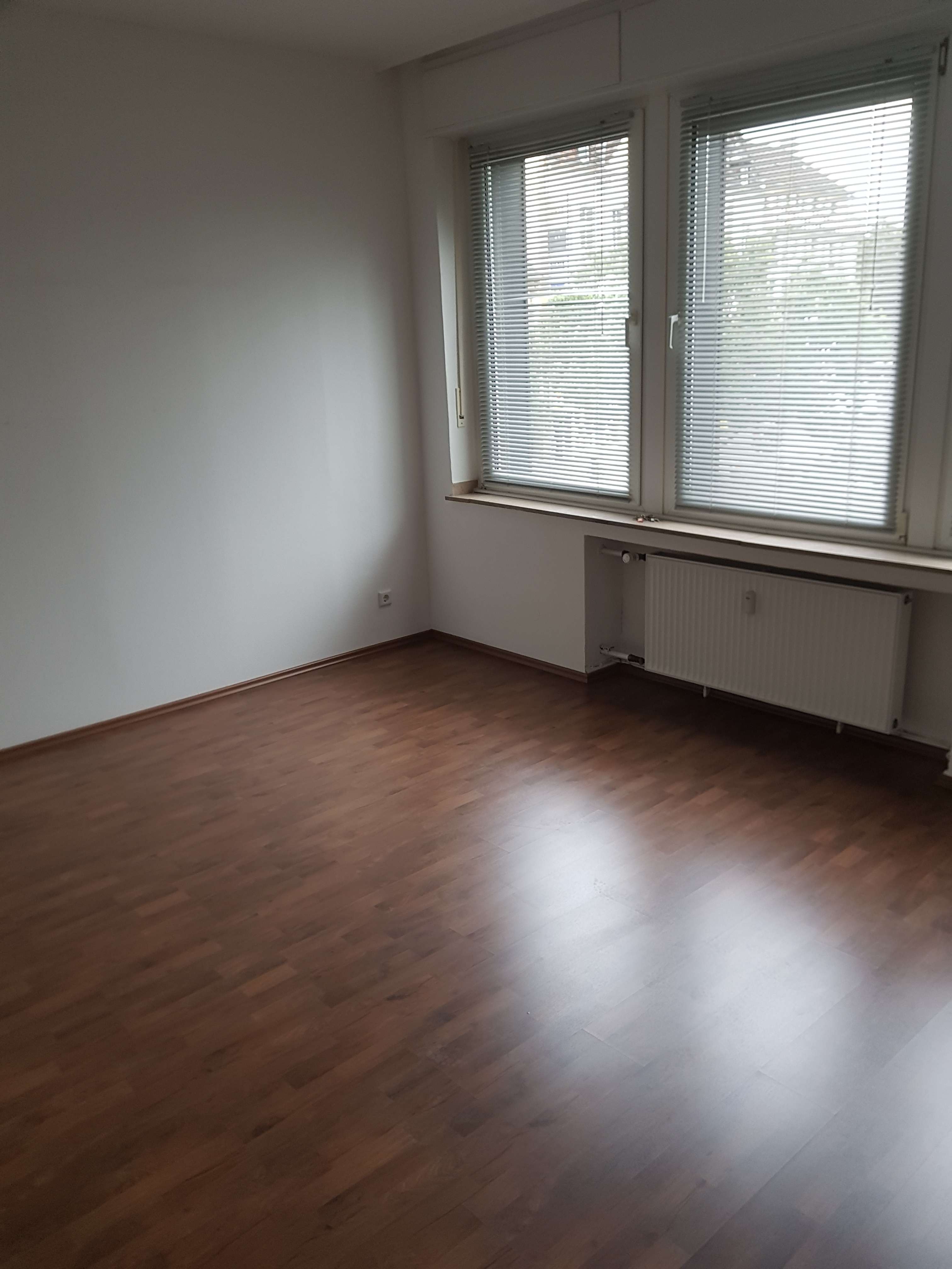 Bochum-Wattenscheid// Helle Büroeinheit zum 01.09.2026 zu vermieten